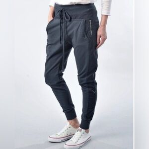 Suzy D London Ultimate Joggers Black M size